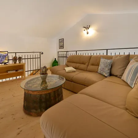 度假居 Aurelia Mit Privatem Pool In Porec' 波雷奇