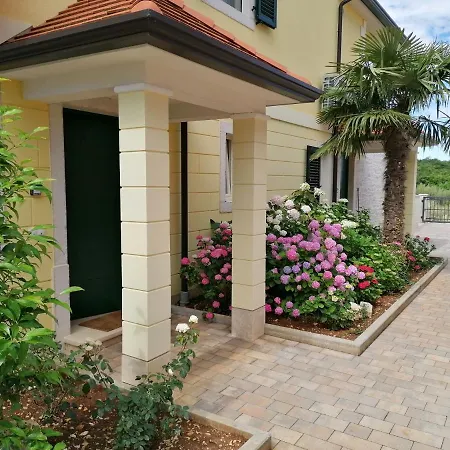 Aurelia Mit Privatem Pool In Porec´