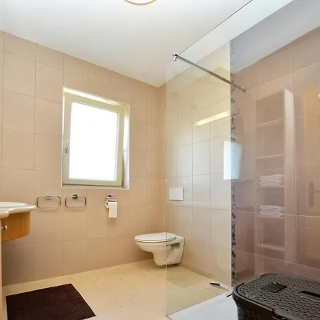 Aurelia Mit Privatem Pool In Porec' ポレッチ