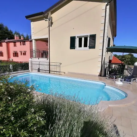 別荘 Aurelia Mit Privatem Pool In Porec' *